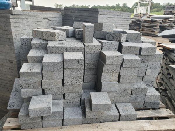 Đá tổ ong cubic 10*10*5cm