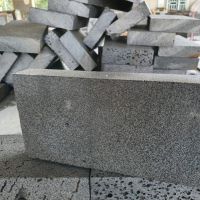 Những ứng dụng nổi bật của đá ong xám lát sân vườn